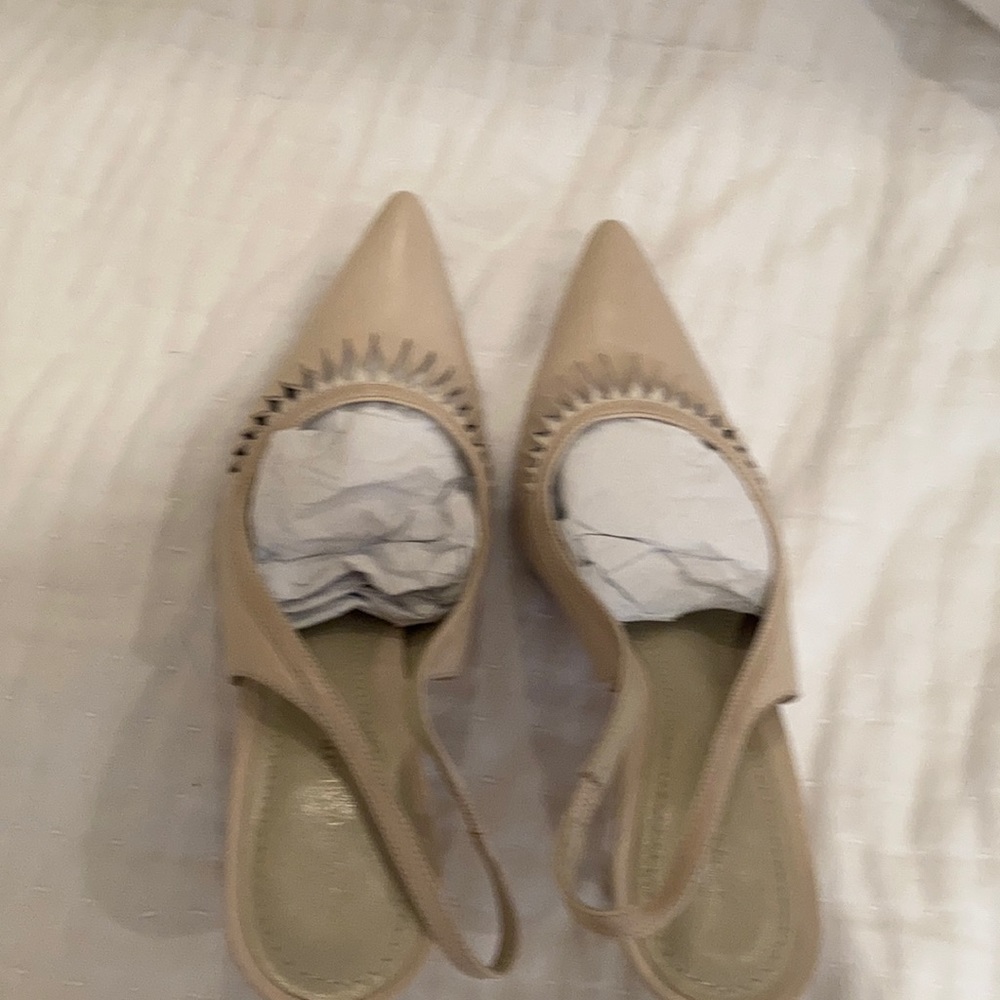 Ann Taylor beige leather sling back heels